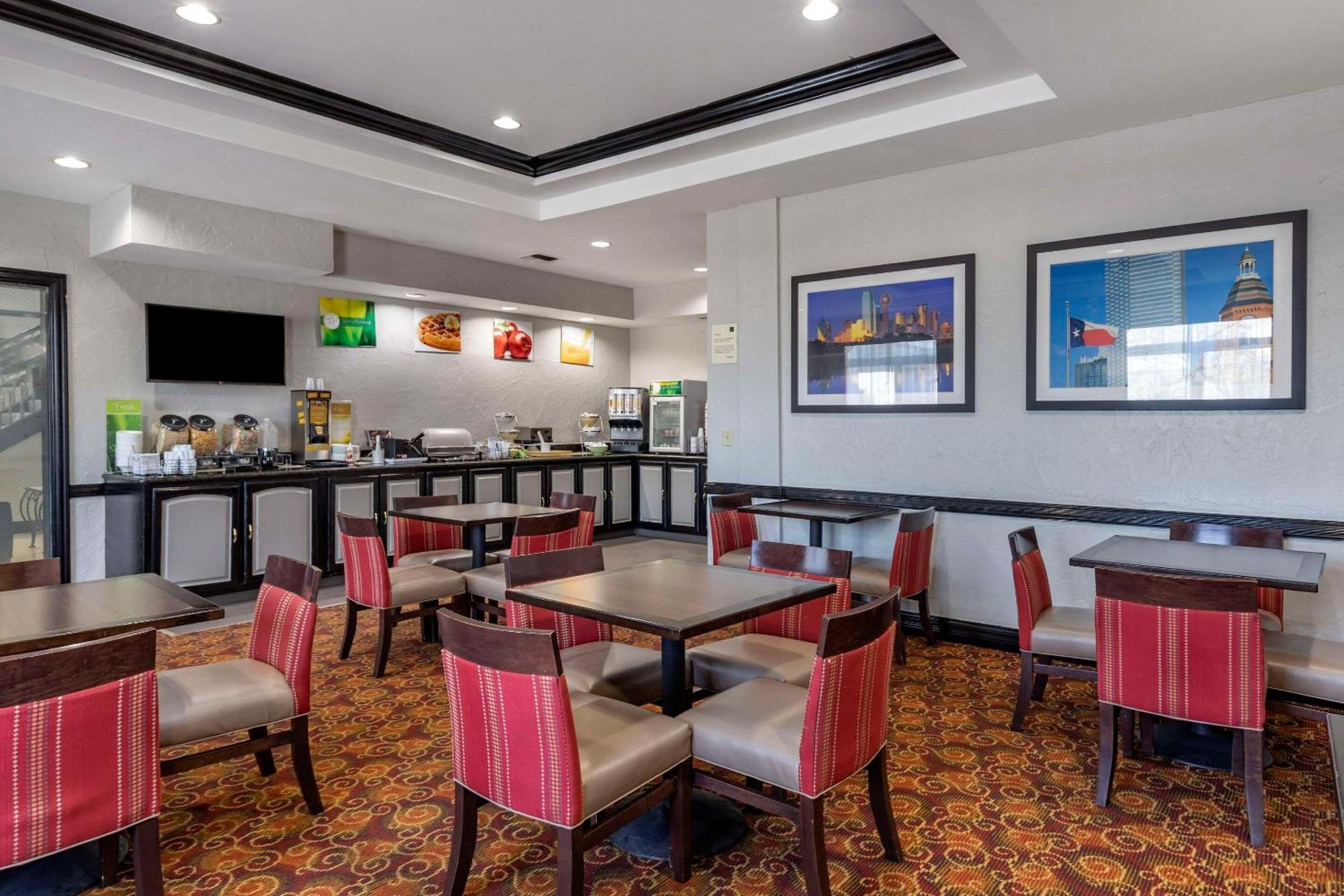 Quality Inn & Suites I-35 E-Walnut Hill Dallas Exteriör bild